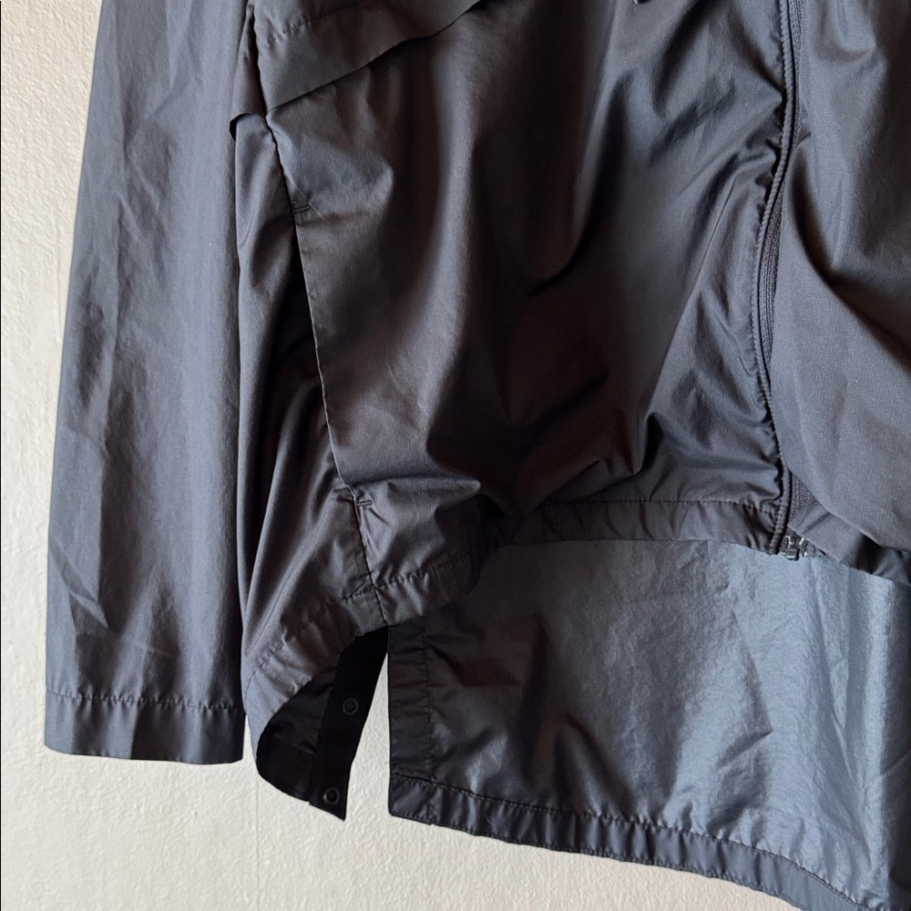 Nike Essential Repel Running Full Zip Lightweight Jacket - Picture 3 of 16